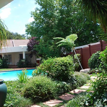 Sunninghill Guest Lodges Johannesburg Szoba fotó